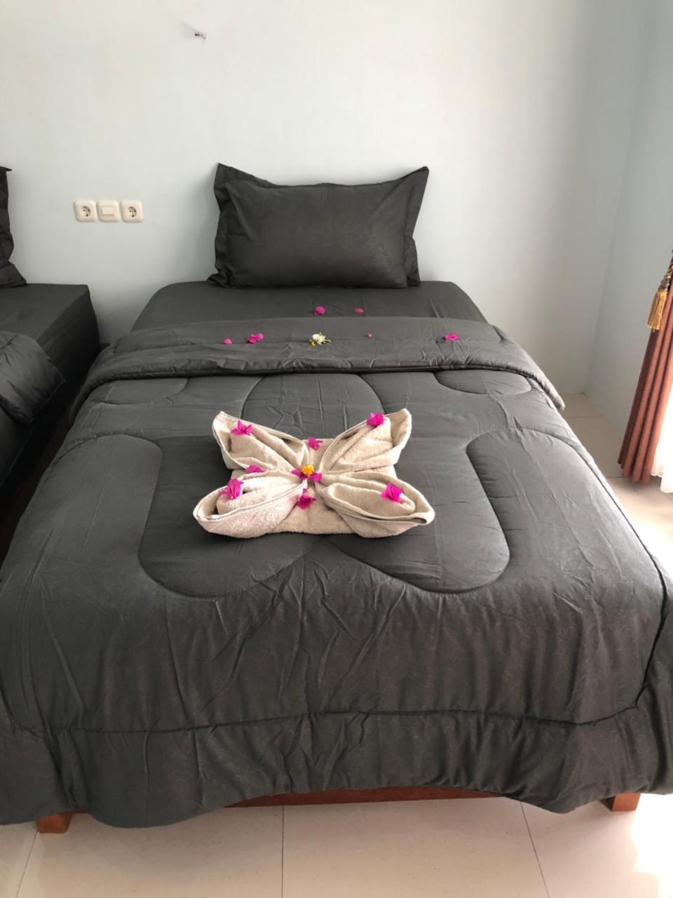 Honeybee Homestay Kuta  Εξωτερικό φωτογραφία